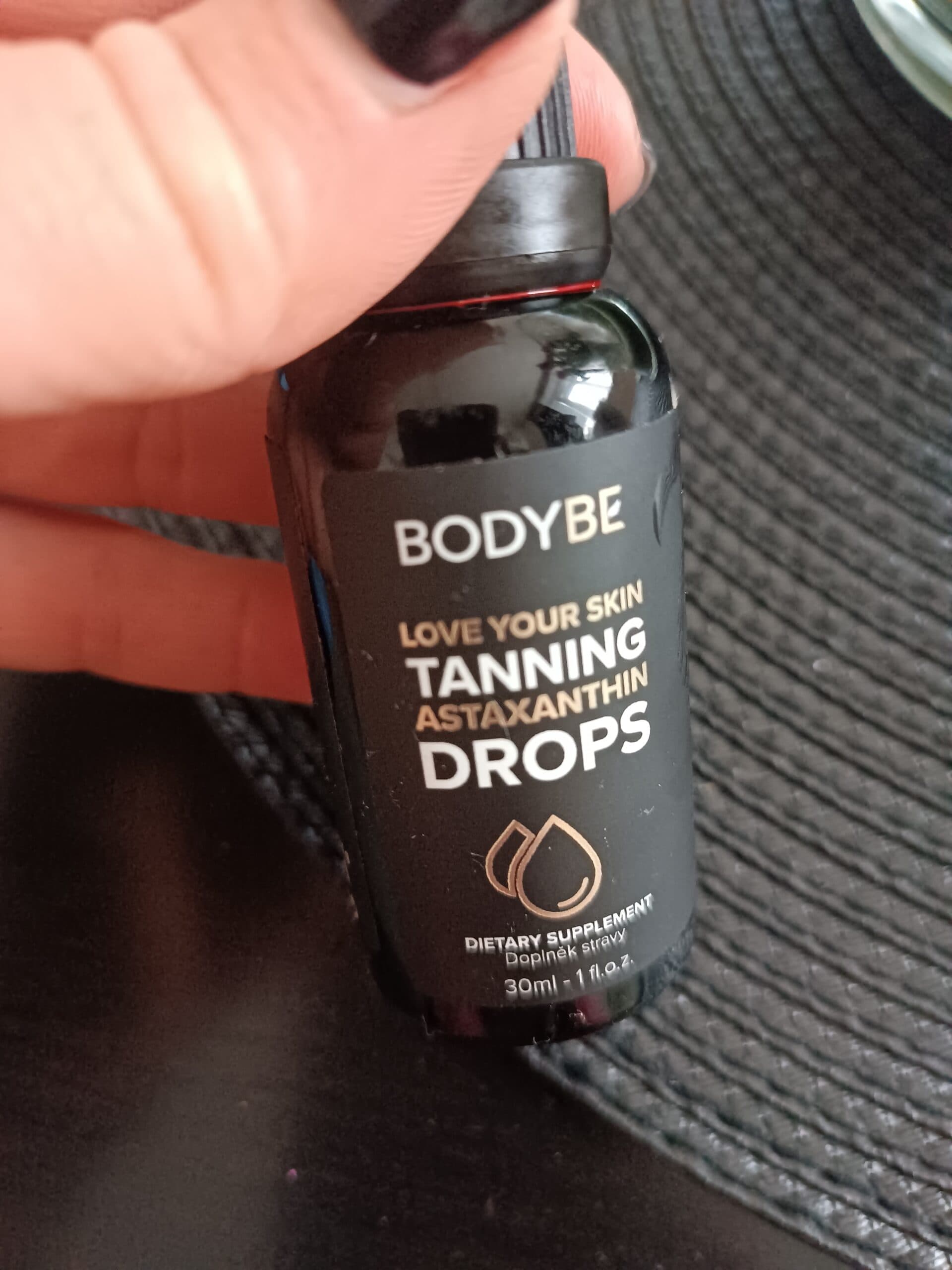 Lenka - ASTAXANTHIN TANNING DROPS – Doplněk stravy pro podporu opálení a pro podporu imunity – 30ml